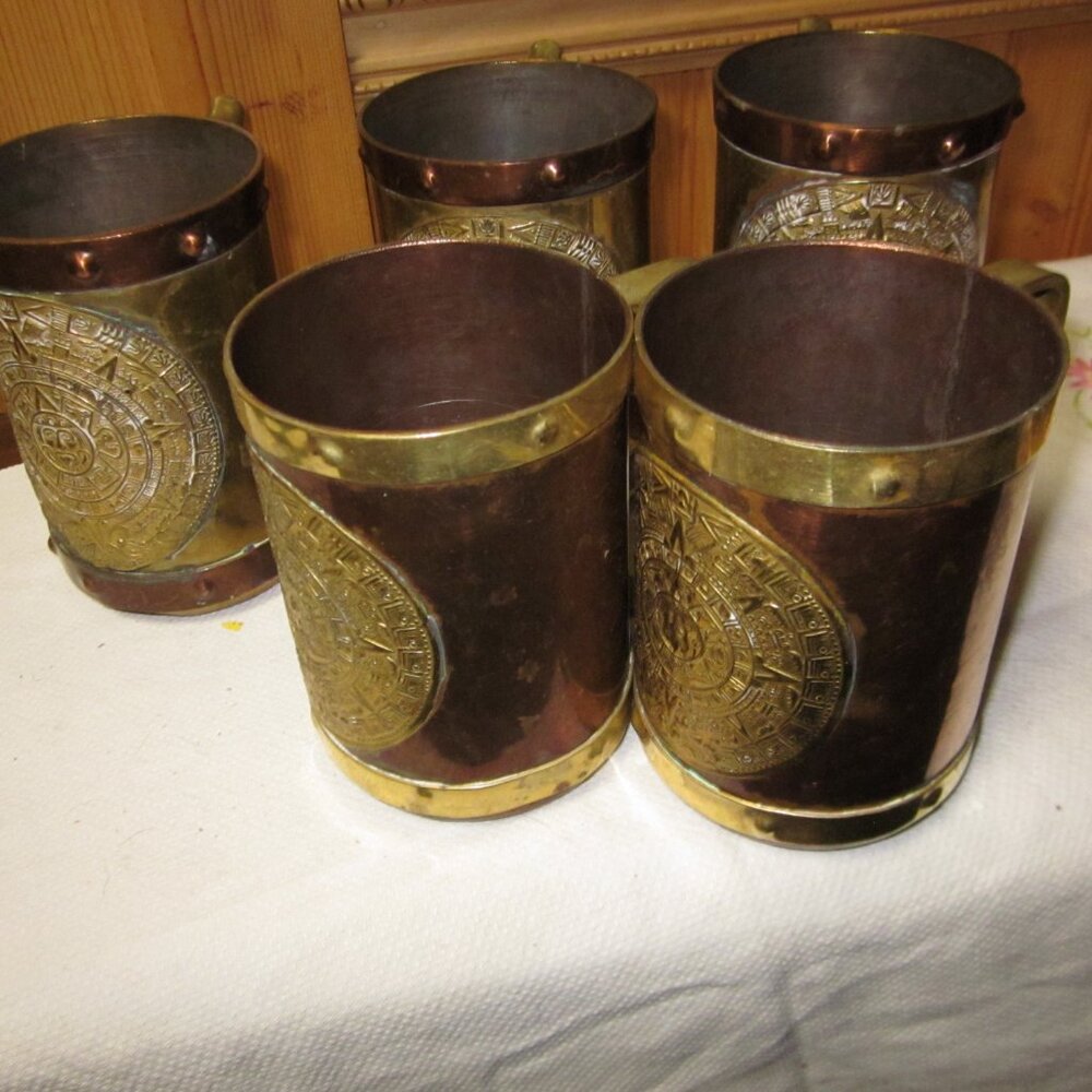 Vtg Mexican copper brass pitcher and mugs Myan Aztec calendar 5 mug pitcher 11in - Picture 6 of 8